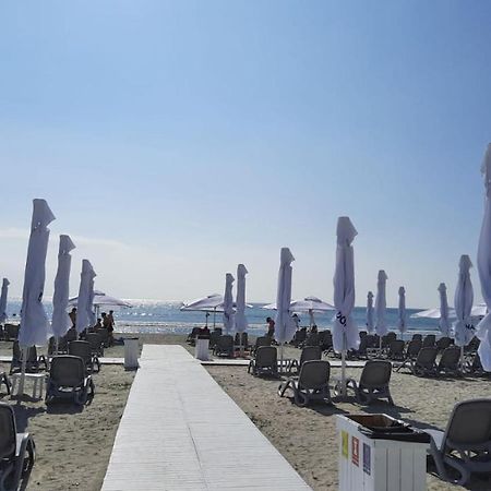 Holiday Rezidence Kazeboo Beach Apartment Navodari Bagian luar foto