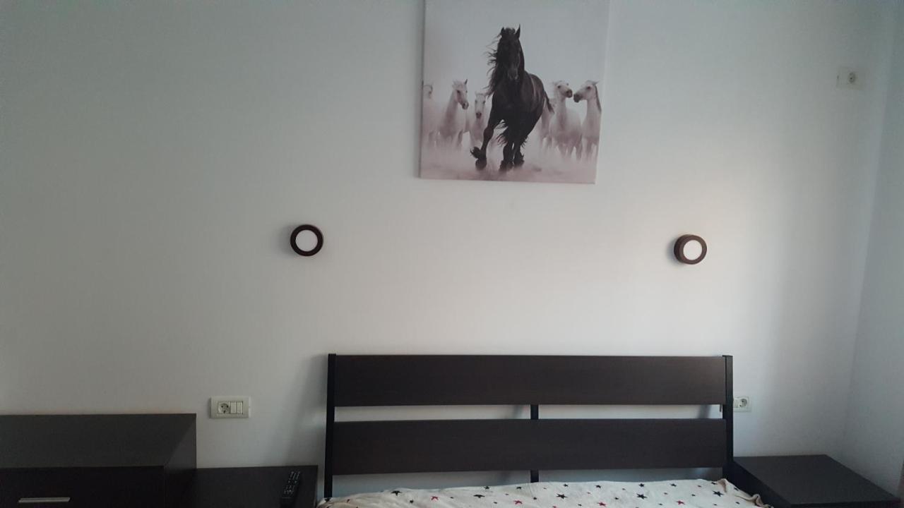 Holiday Rezidence Kazeboo Beach Apartment Navodari Bagian luar foto
